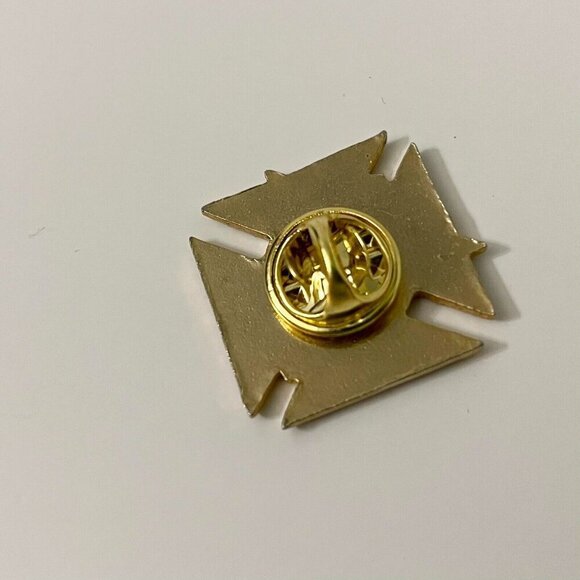 Knights of Columbus Pin Chevaliers de Colomb Quebec C de C Pin - Picture 3 of 9